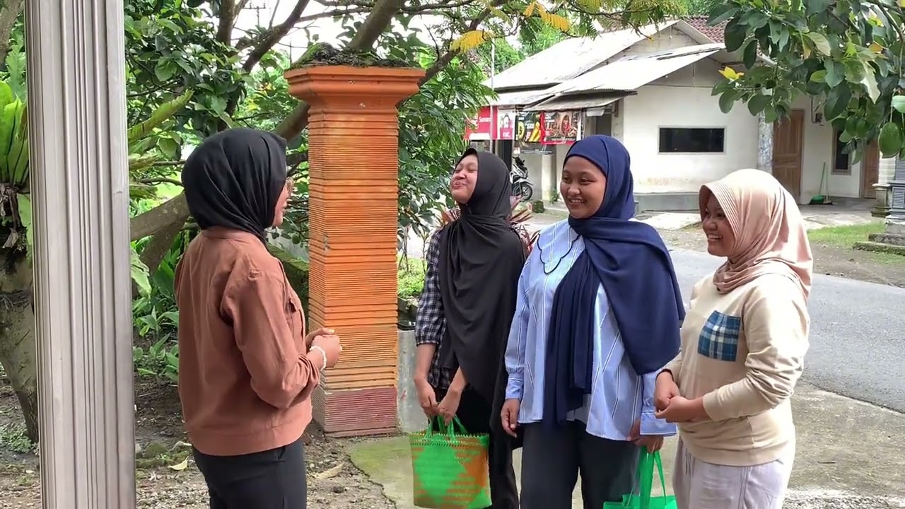 TUGAS PAN VIDEO GOTONG ROYONG DI MASYARAKAT “Tetangga baru, semangat baru”