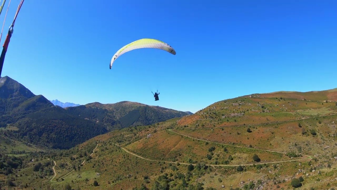 [CAM] Parapente au port de Lers - 29 SEP 2019 #pyrénées #ariège #mountains #nature #paragliding