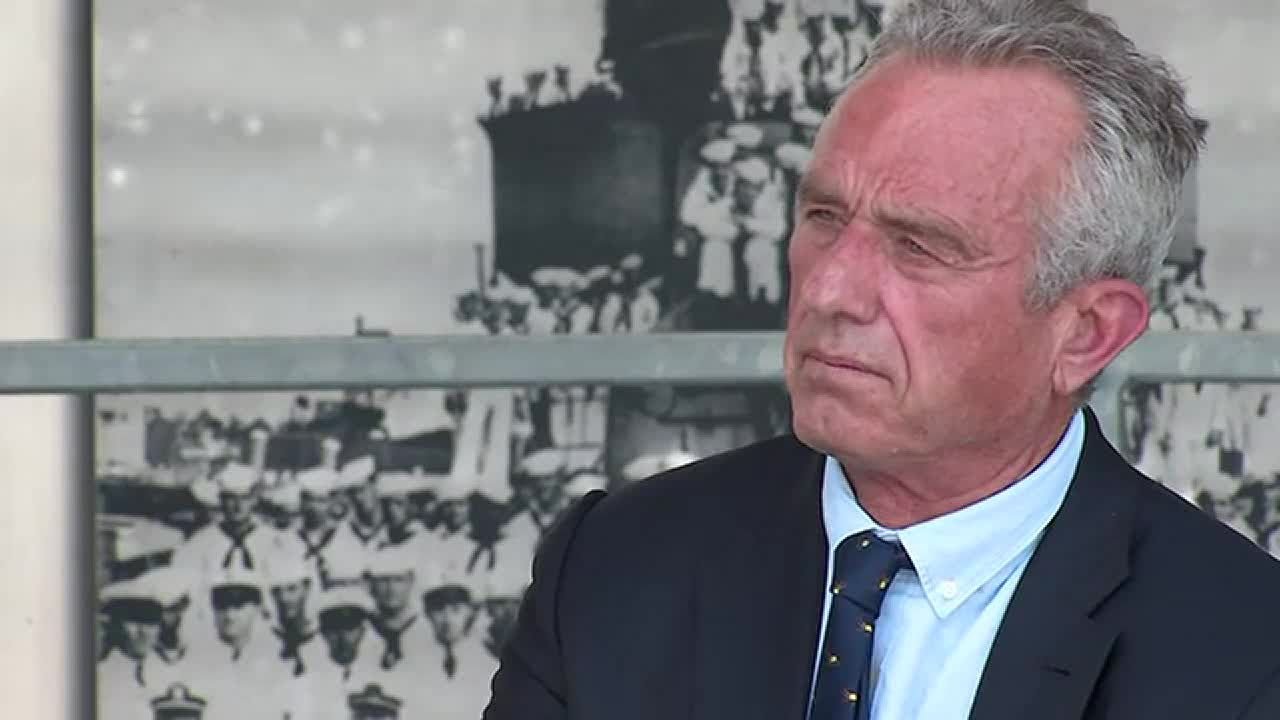 EXCLUSIVE: Robert Kennedy Jr. On If He's Weighing a 3rd Party Run