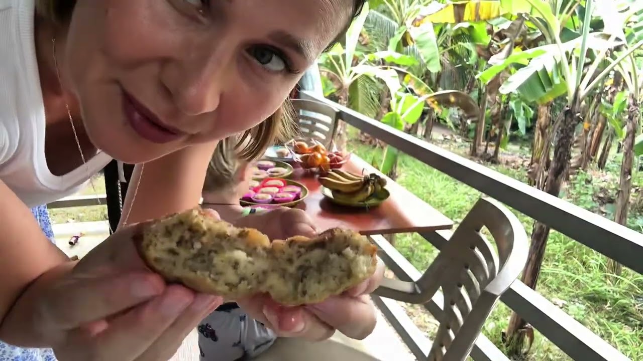 THE CHRISTMAS MOOD OF A RUSSIAN FAMILY IN THE PHILIPPINES