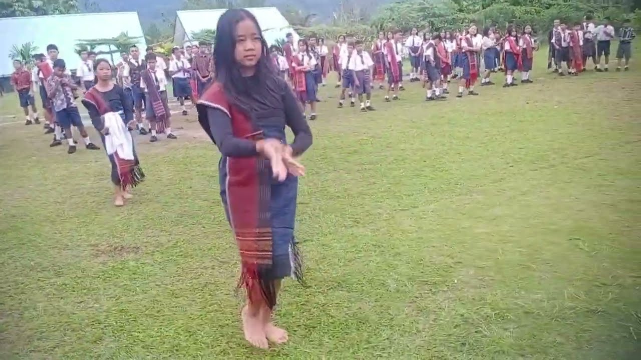Tortor 8 Etnis Sumatera & Sihutur Sanggul (SMP Negeri 1 Ajibata)
