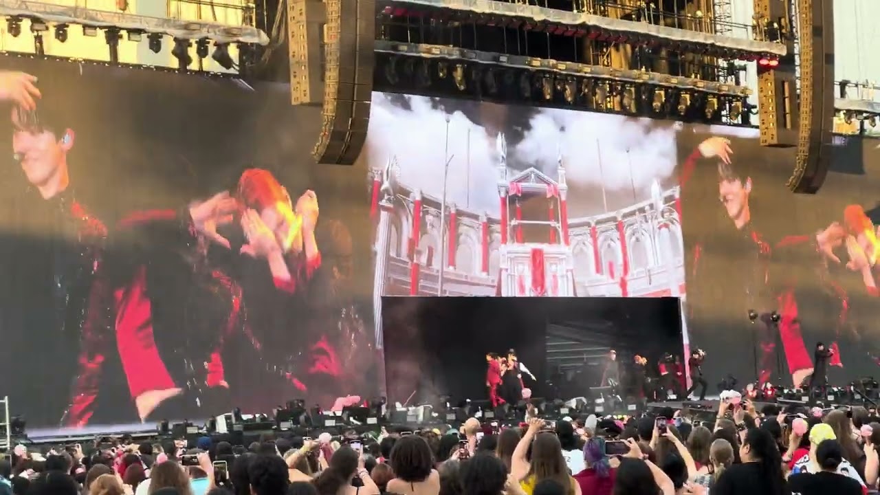 250726 (에이티즈) ATEEZ Performing Blind In Chicago