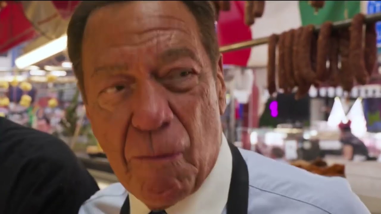 Joe Piscopo visits Bronx Little Italy for Columbus Day! 🇮🇹