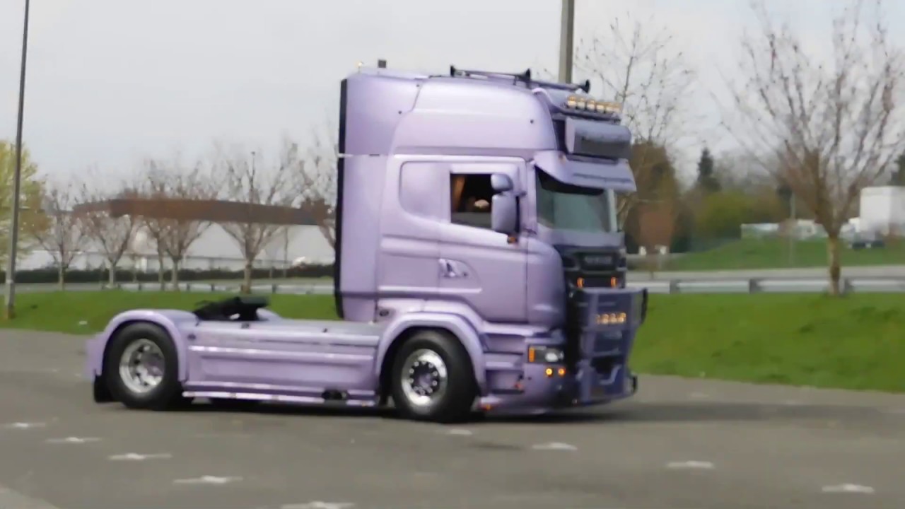 Open pipe in Ciney Truck Show 2019