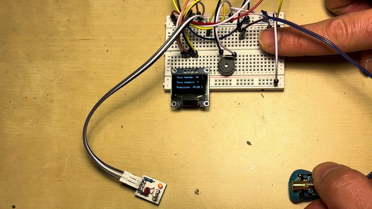 Défi Arduino: Un fusil laser