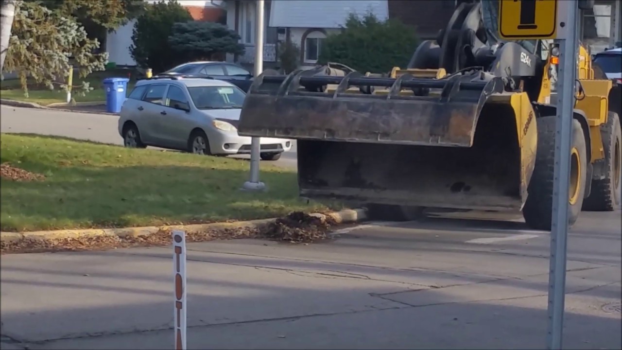 The Correct Way To Pickup Leaves (City Leaf Collection Fail Video)