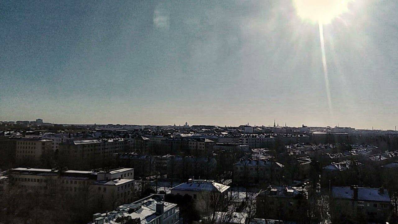 Tyhjin Käsin