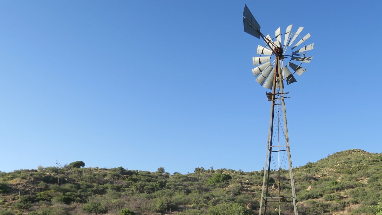 Finding Beautiful Gold Nuggets In The Arizona Desert With A Metal Detector