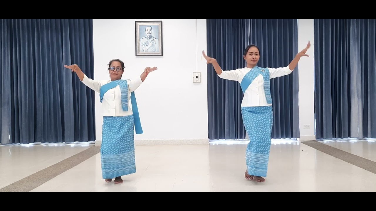 ฟ้อนรำประกอบเพลงอีสานเมืองม่วน - คู่แฝดโอเอ By ทต.เขื่องใน