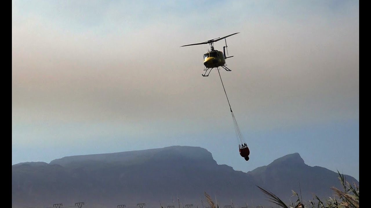 Raging Table Mountain Fire tackled by thunderous Bell Helicopters (Season 1 Episode 4)