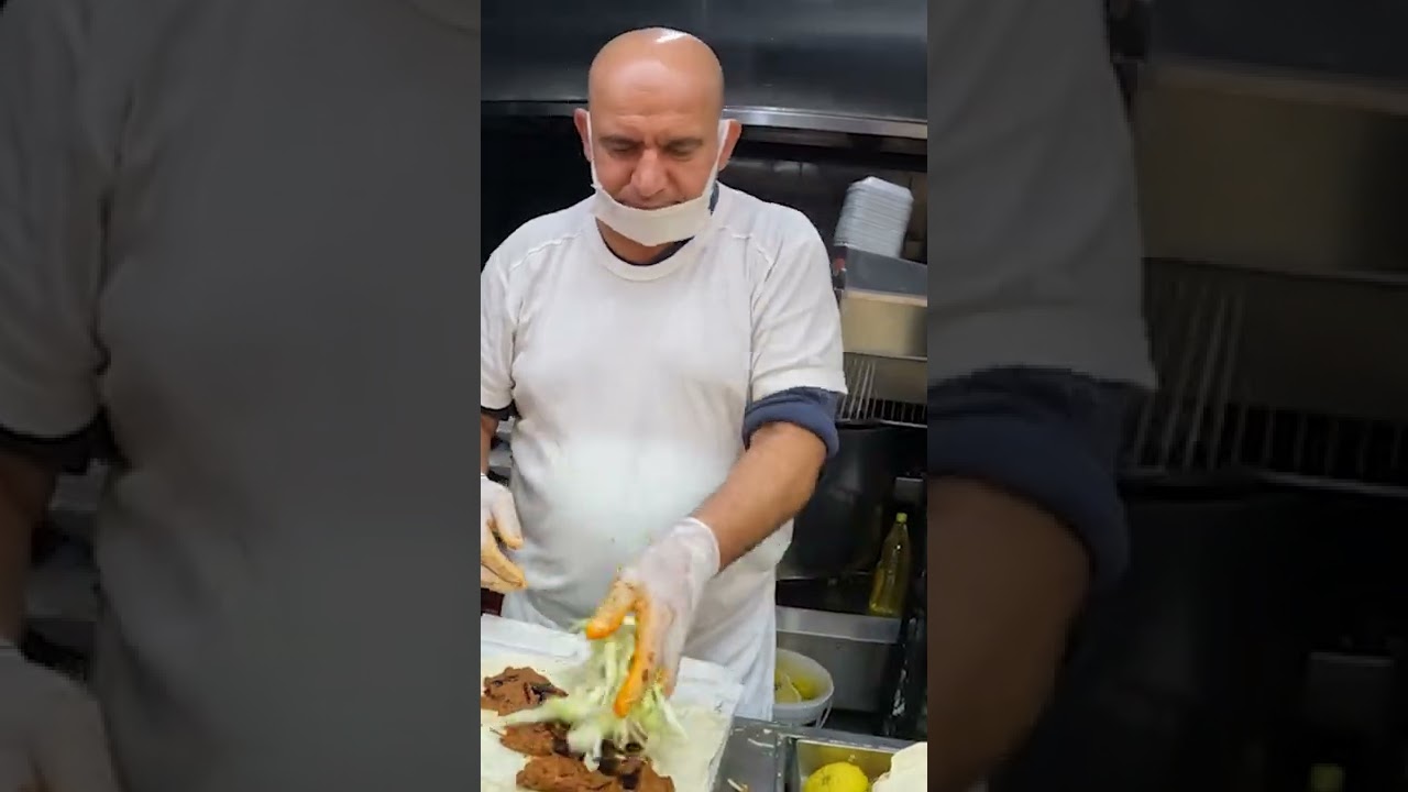 ÇİĞ KÖFTECİ ALİ USTA'YA BUGÜN EVE ERKEN GİT DEDİK, LİMONU YEDİK😄 #iyilikakımı