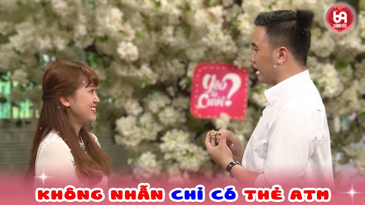 Gặp Nhau Yêu Nhau 2 Năm Ở Bệnh Viện Tâm Thần, Cô Gái Sững Sờ Khi Bạn Trai Cầu Hôn Bằng “Vòng Kim Cô”