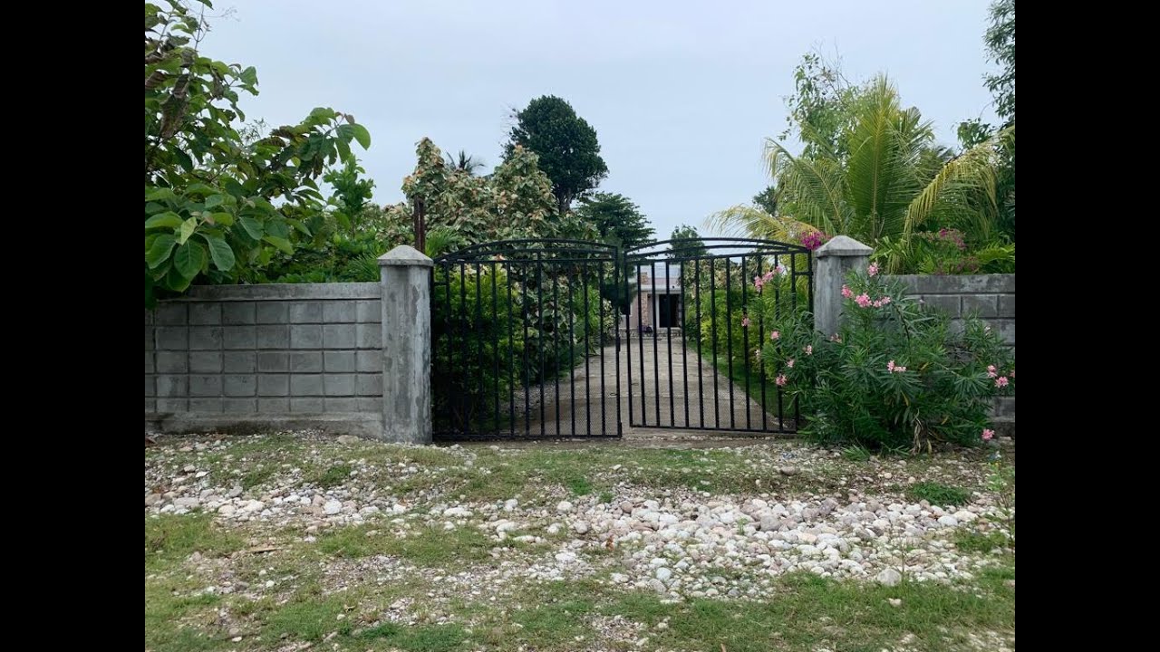 Gorgeous, 3 Bedrooms, 2 Baths, Oceanfront House for Sale in Torbeck, Les Cayes (Aux/Okay), Haiti