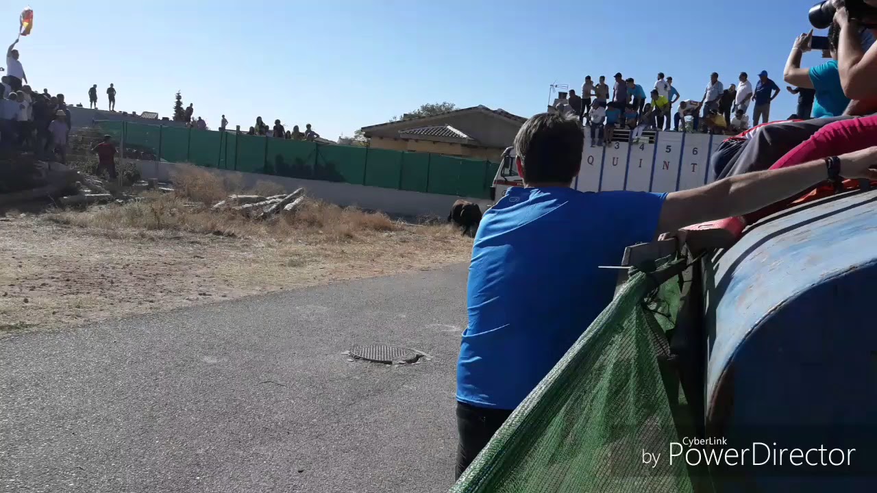 Grave cojida y muchos saltos en Valfermoso de tajuña Encierro por el campo