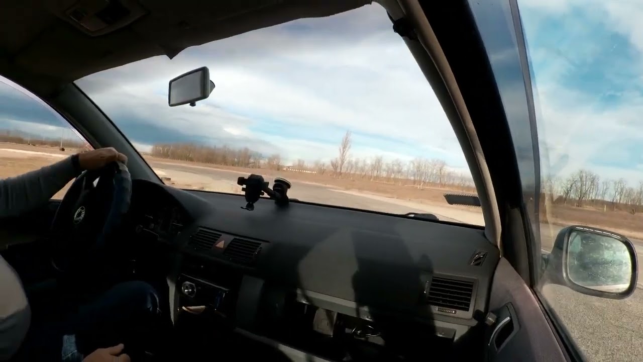 BMW vs SKODA 1.4 68 Le