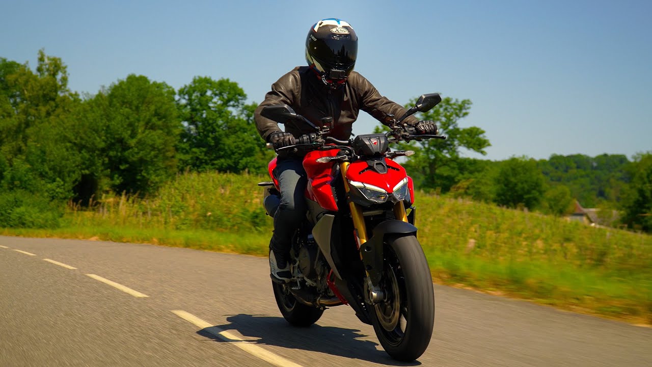 Ducati STREET FIGHTER V2 S 2025 TEST / Essai
