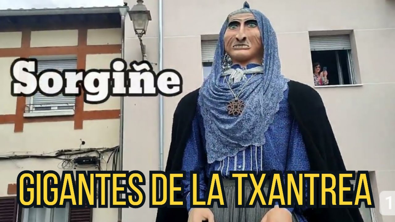 GIGANTES DEL BARRIO DE LA TXANTREA (Pamplona)
