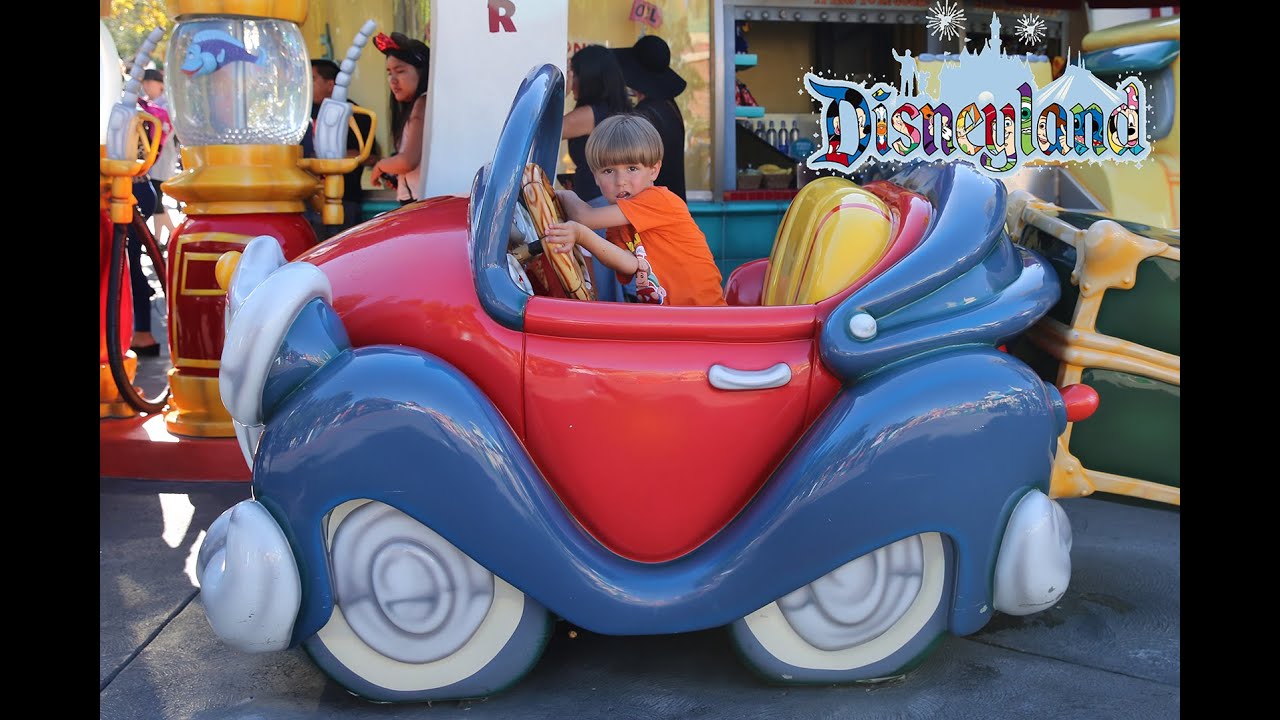 Family Disney Day at Disneyland California USA​​​