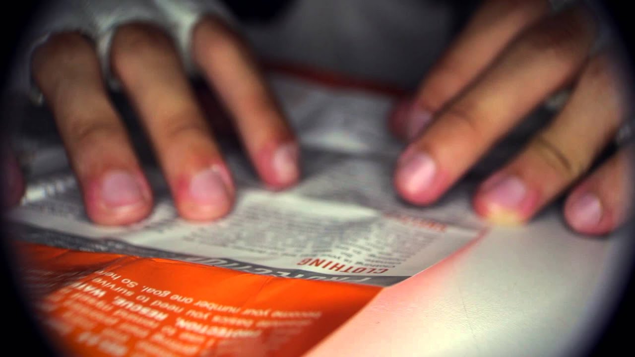 [ASMR] Survival Kit from Bear Grylls - ENGLISH & FRENCH WHISPERING