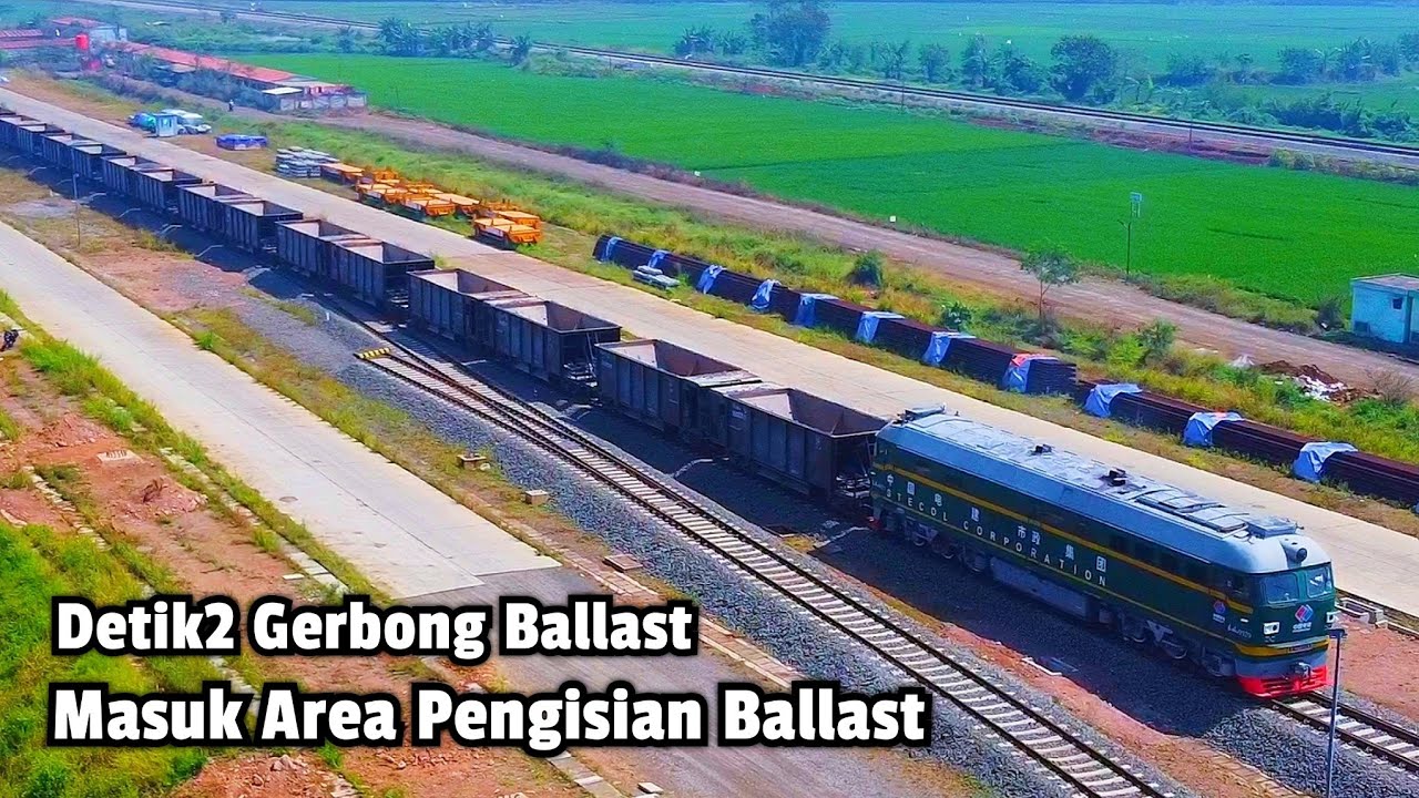 Rangkaian Gerbong Ballast Masuk Area Pengisian, Depo Kereta Cepat Tegalluar