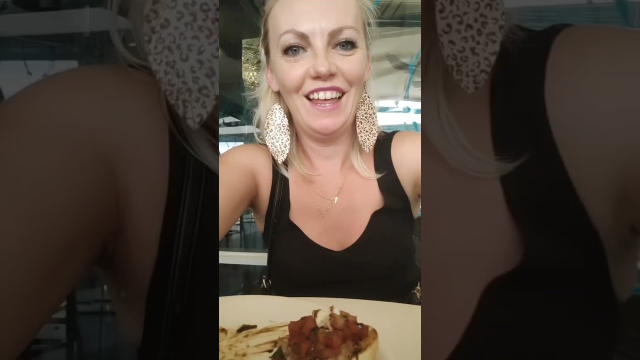 AUSTRALIAN TRIP Part 21 - Pelicans Landing #tastefood #pelicanslanding #williamstown #seafood 