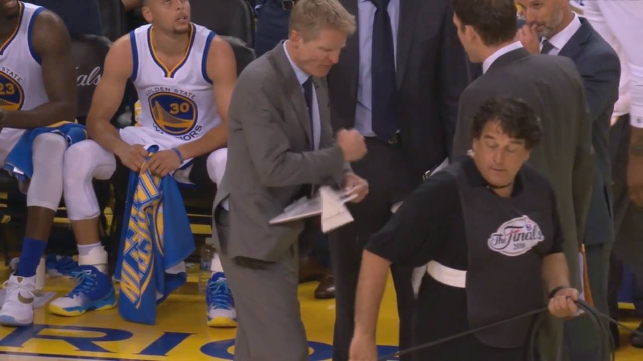 Steve Kerr Smashes Clipboard in Anger - Cavaliers vs Warriors