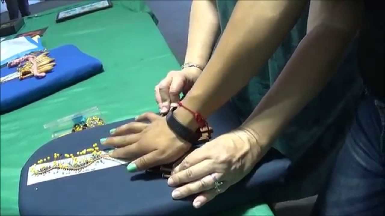 It's Easy!  Bobbin Lace Making - So Cal Fair - October 4 - 12, 2014