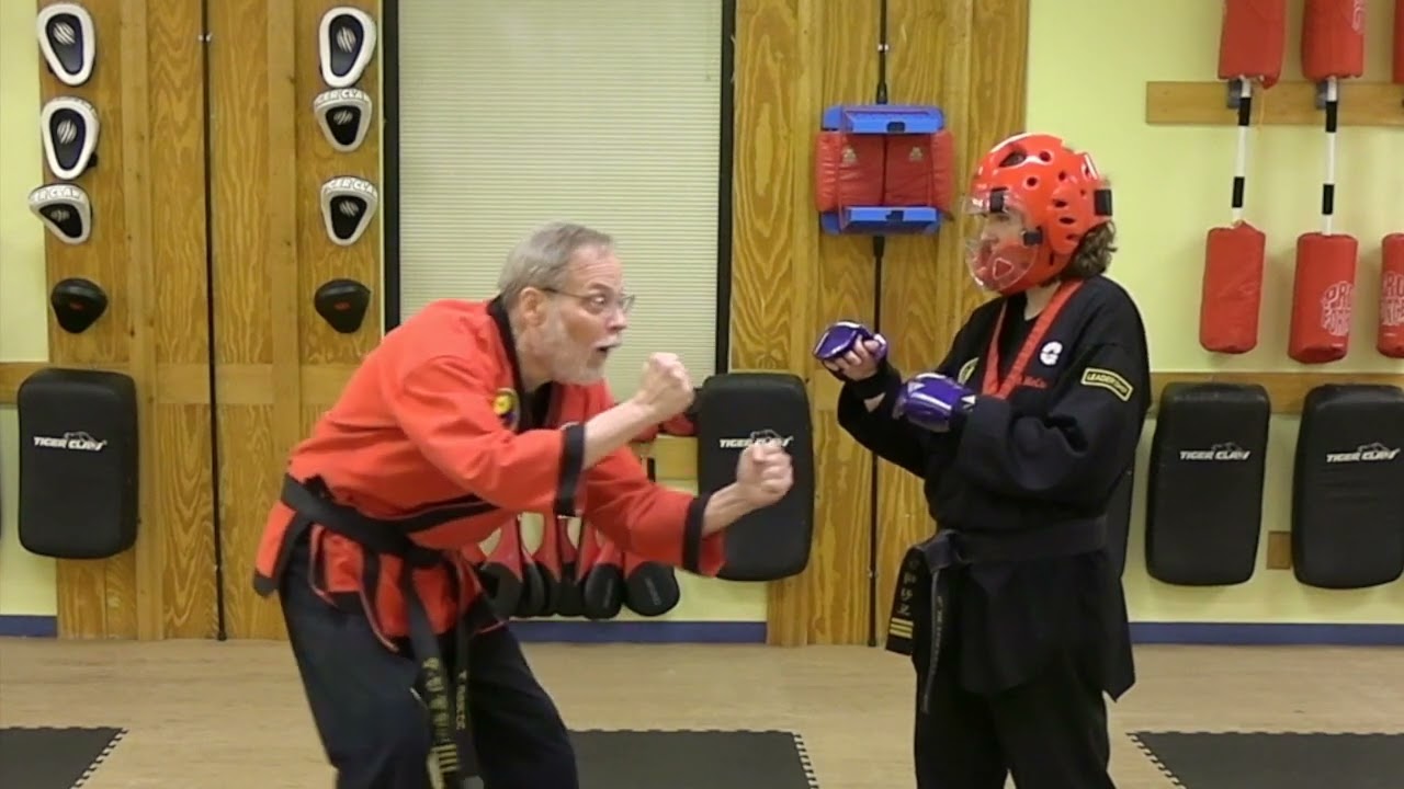 Empty-Hand Free Sparring Basic Rules