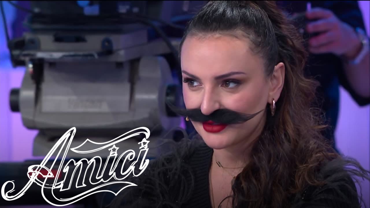 Amici 20 - Arisa e il suo nuovo look