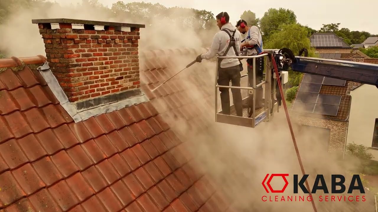 Volledige Dakreiniging met Drone: Professionele 4K Beelden van Dakreiniging Kaba