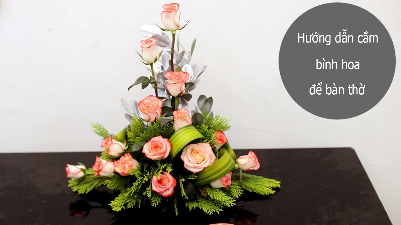 Hướng dẫn cắm hoa hồng dáng chữ T ngược