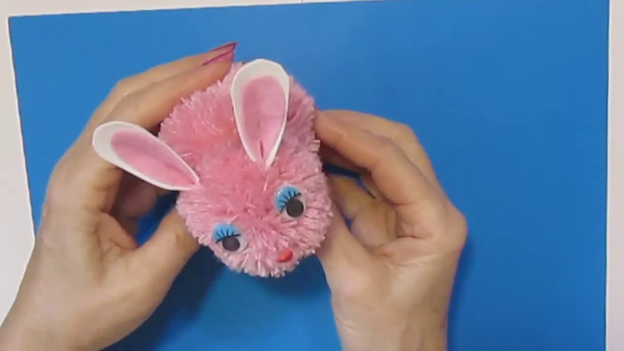 СУВЕНИР ИЗ ПОМПОНОВ-БУБОНОВ СВОИМИ РУКАМИ/Поделки из ниток-пряжи DIY.