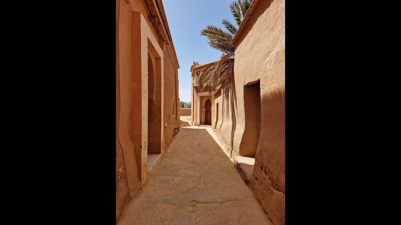 Walk Around The Town of Tinghir, Morocco (تنغير,  ⵜⵉⵏⵖⵉⵔ)