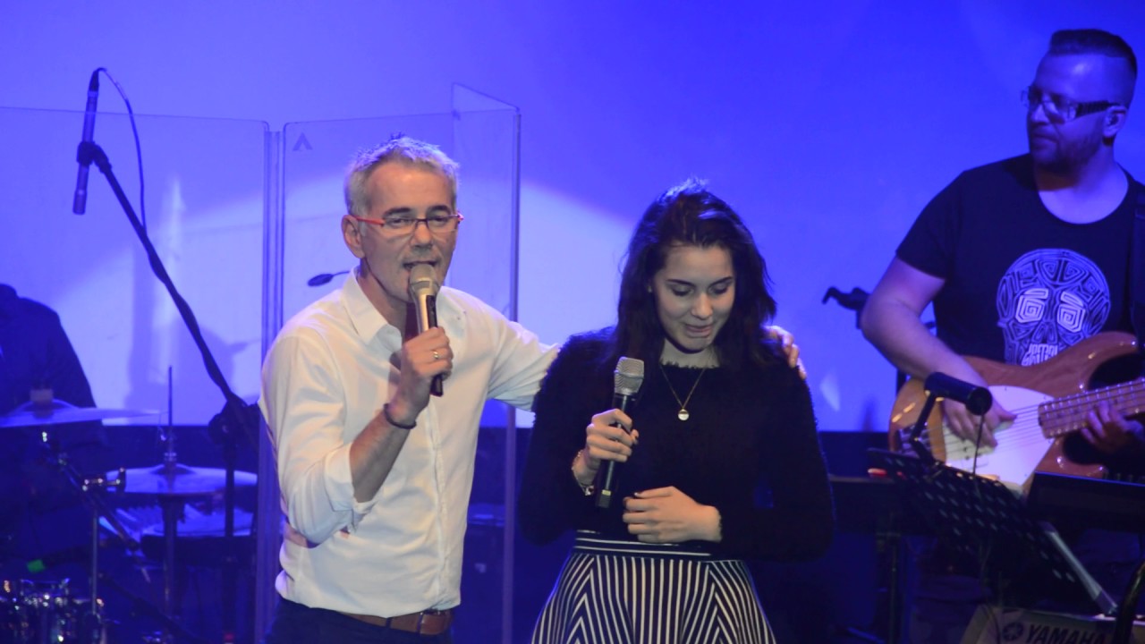 Robert Janowski razem z córką z Koncertu w Multikinie. Warszawa 2015