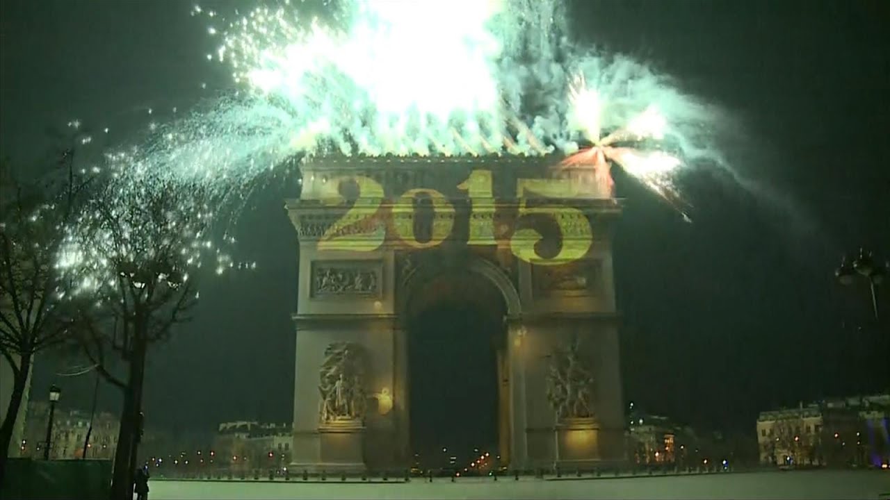 Happy New Year! Paris Fireworks Celebrate Arrival of 2015