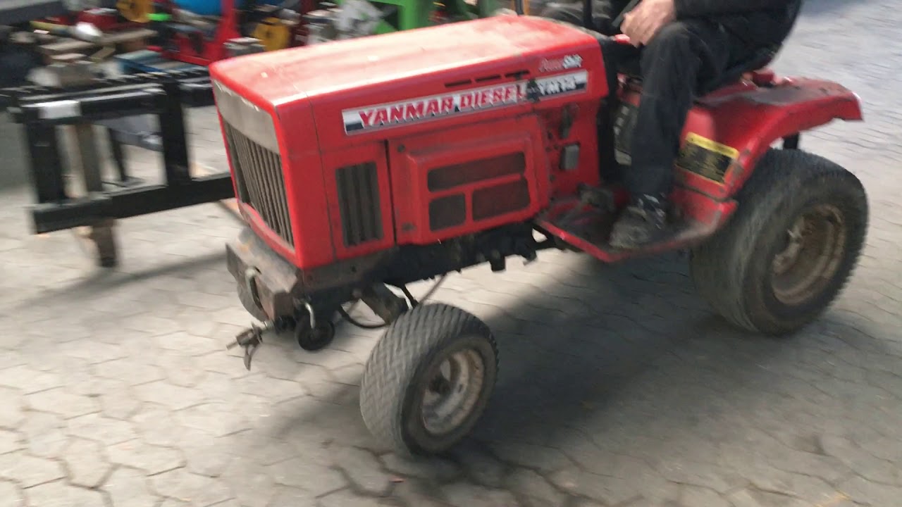 Yanmar 14 hk. dieseltraktor.