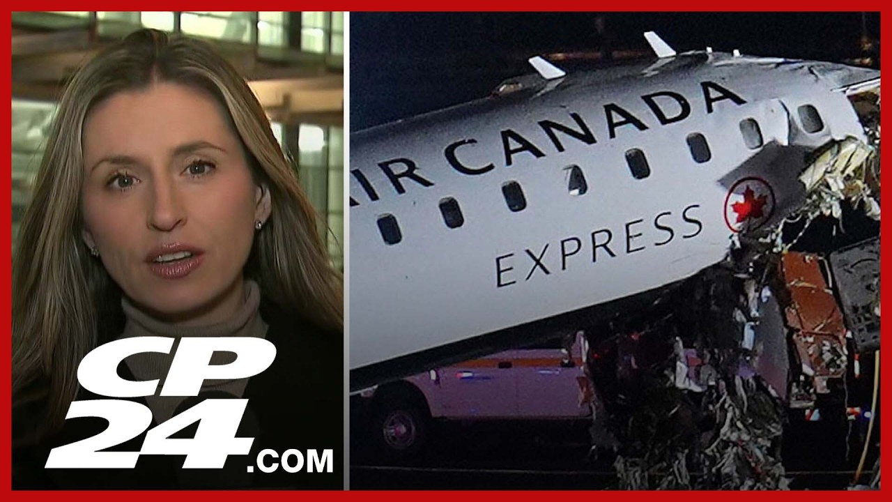 Самолет Air Canada столкнулся с пожарной машиной, в результате чего погибли два пилота, десятки ч...