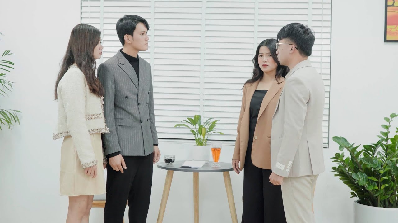 Chủ Tịch Về Quê Đi Xem Mắt Gặp Cô Thư Kí Xinh Đẹp, Ai Ngờ Phải Lòng Yêu Và Cái Kết - Tập 2
