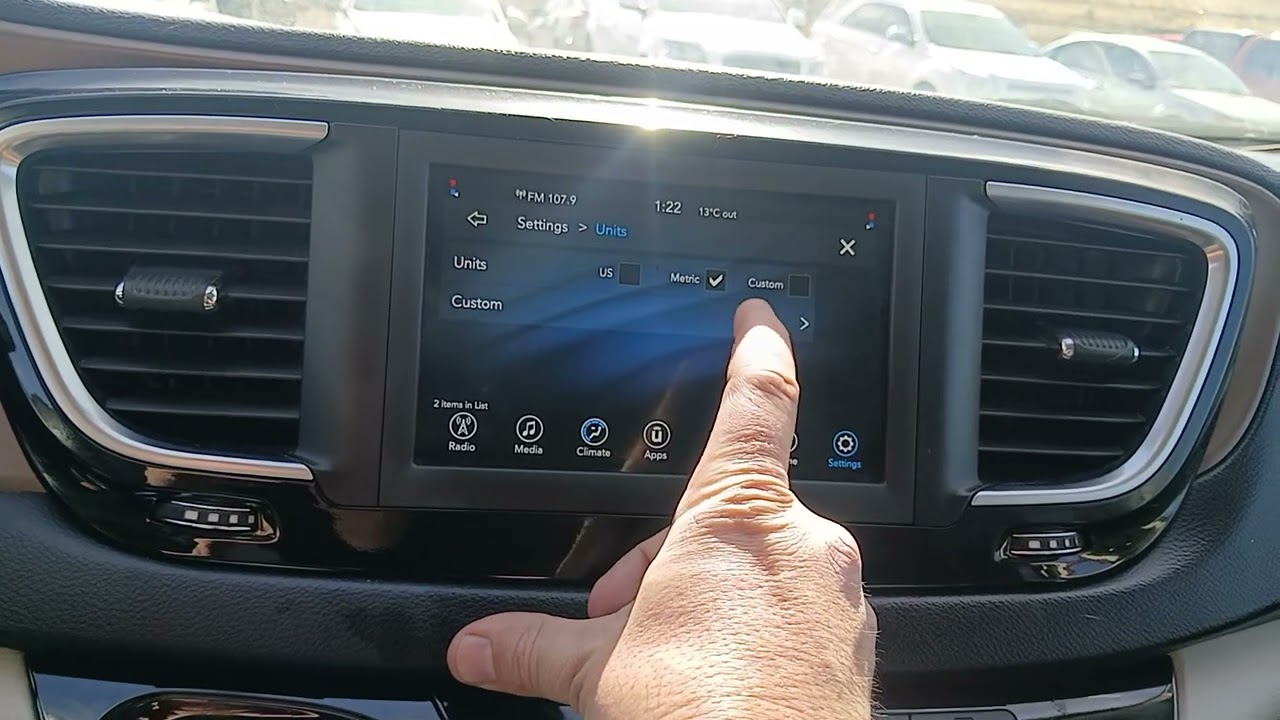 How to Change Miles to Kilometers & °F to °C in a Chrysler Pacifica (2017–2026) Unit Settings Guide
