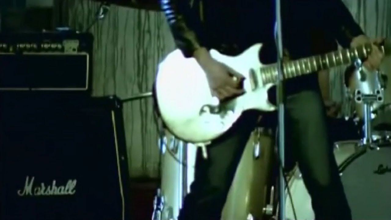The D4 - Heartbreaker (Official Video)