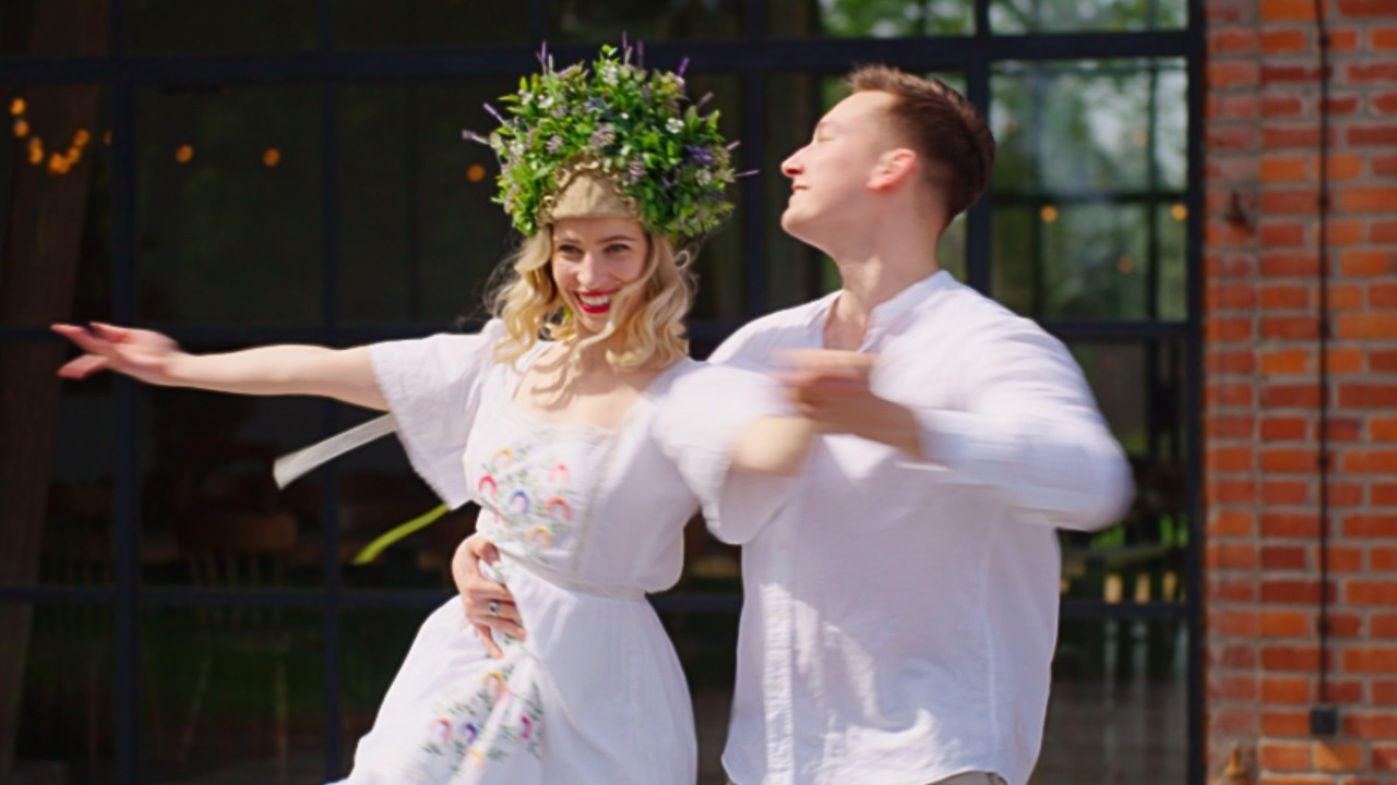 Jesień - Tańcuj - L.U.C. 🌻 Pierwszy Taniec ONLINE - Zatańczmy.pl - Muzyka z filmu 