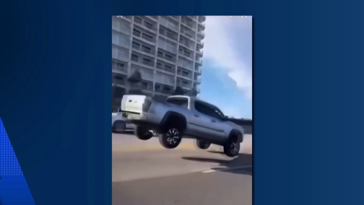 Galveston Seawall buckles amid weekend heat