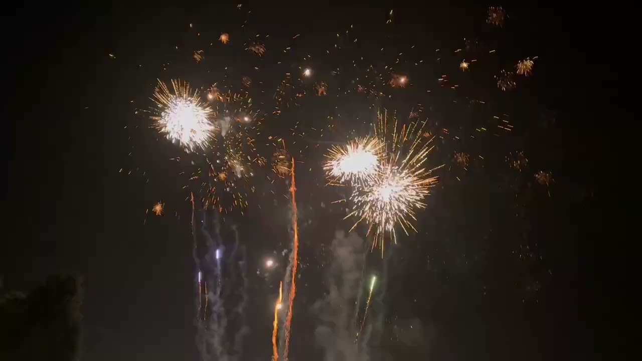 Funke Goldbomber + 2 x Cataclysm Vivid Pyrotechnics Fireworks UK Video