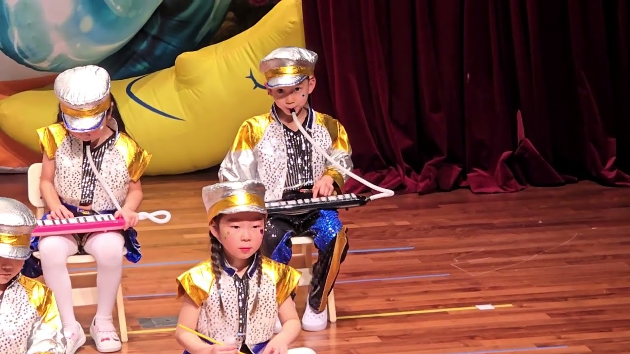 멜로디언 연주(오하늘)