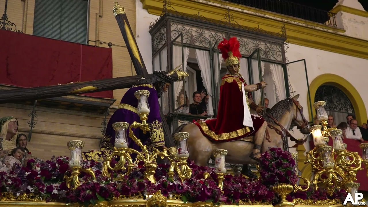 ¡HISTÓRICA! ENTRADA del Cristo de las TRES CAÍDAS de TRIANA en el SANTO ENTIERRO GRANDE 2023