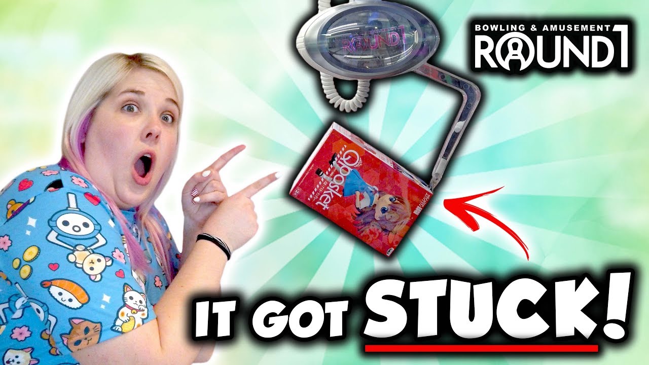 It got STUCK! Crazy UFO catcher wins at Round 1 arcade