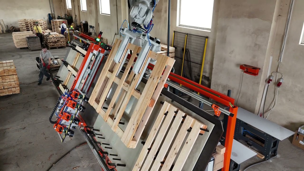 STAKMA: PALLETMAX 7500 + ABB Robot | Poland