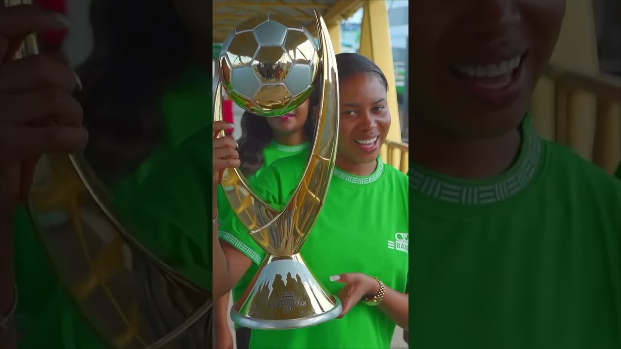 TAZAMA WALI WAMEBEBA MWALI WA FAINALI. #football #yanga #singidaBS #zanzibar #tff #fainali #crdb
