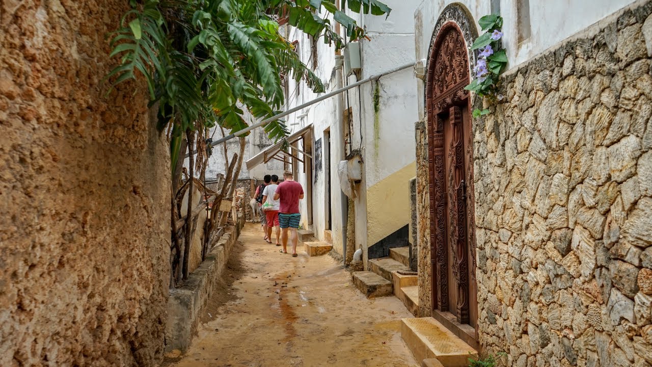 Lamu Old Town: The Coral City of Islamic Learning