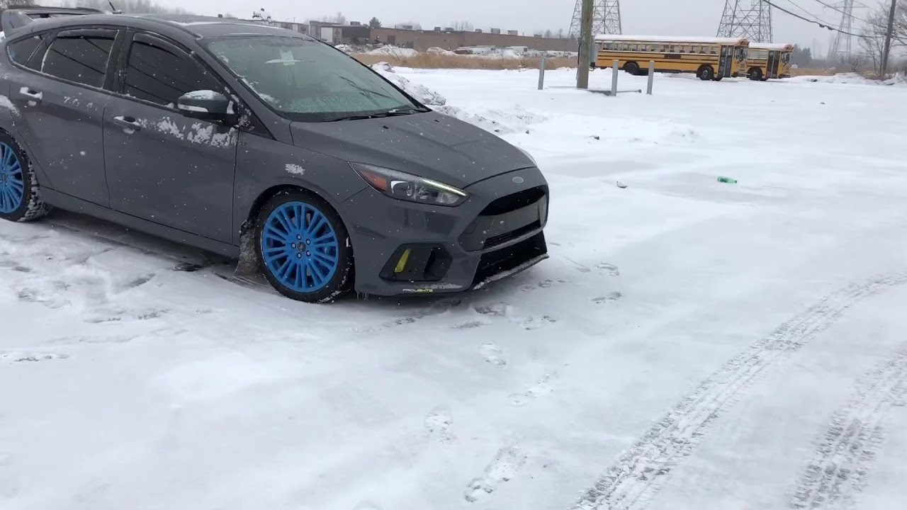 Focus RS More donut / drift in the snow